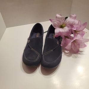 Clarks Bendables in Navy Ashland size 9m